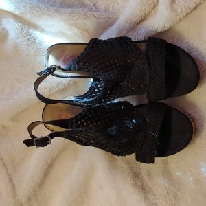 Black Wedges